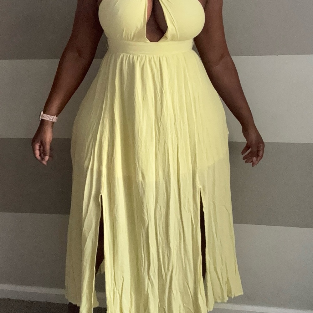 Elegant Yellow Maxi Dress